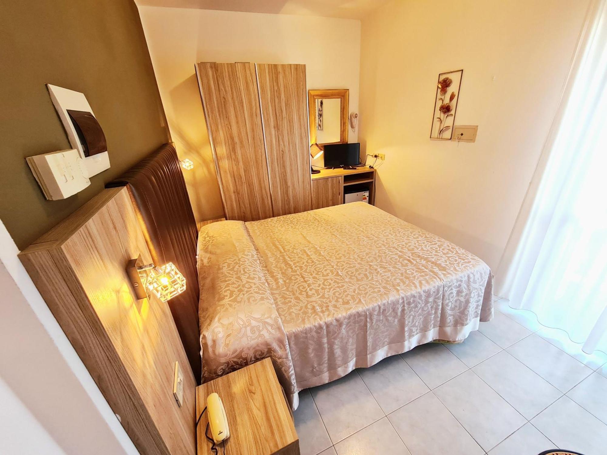 Hotel Laura Cesenatico Phòng bức ảnh